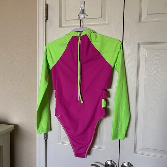 Love Shack Fancy x Hurley Max Solid Blocked Bow Cheeky Surf Swimsuit Medium NWT - Picture 11 of 12